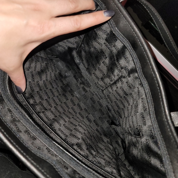 Purse - Picture 4 of 7